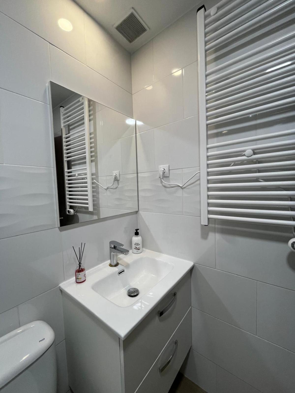 Apartamento Mercurio- Barajas 1B Мадрид Экстерьер фото